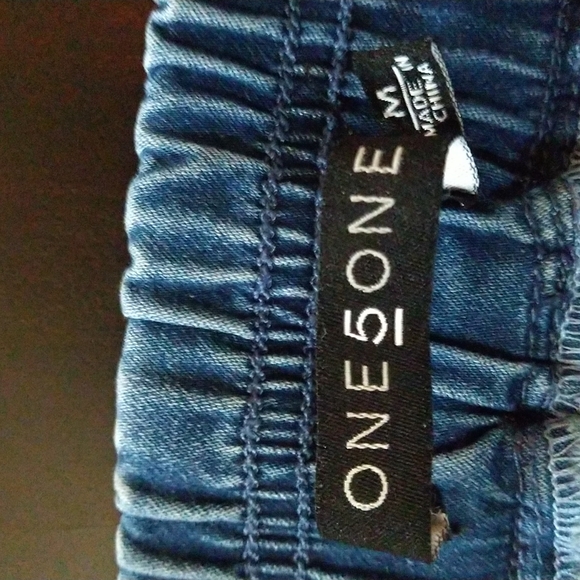 Jeans - Picture 2 of 2